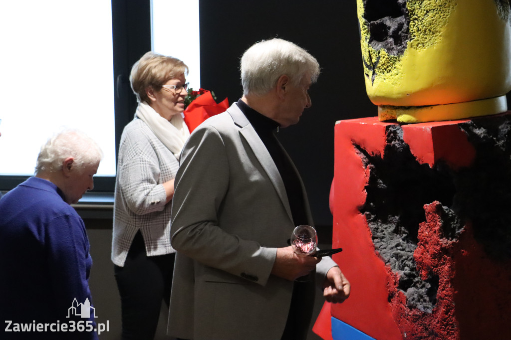 Fotorelacja: Wernisaż wystawy „Między linią a formą II” w MOK Zawiercie