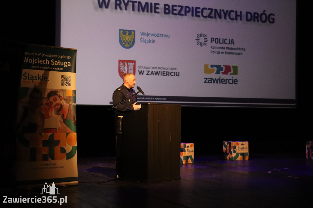 Fotorelacja: W RYTMIE BEZPIECZNYCH DRÓG - spotkanie promujące bezpieczeństwo w Zawierciu