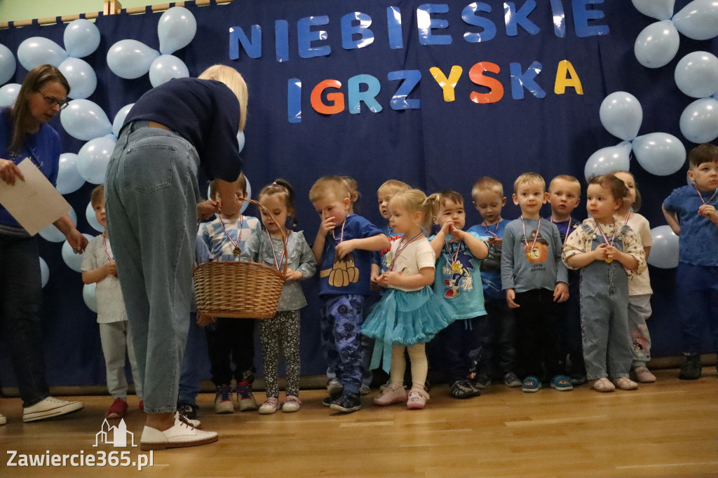 Fotorelacja: NIEBIESKIE IGRZYSKA w Przedszkolu Integracyjnym nr 3 w Zawierciu