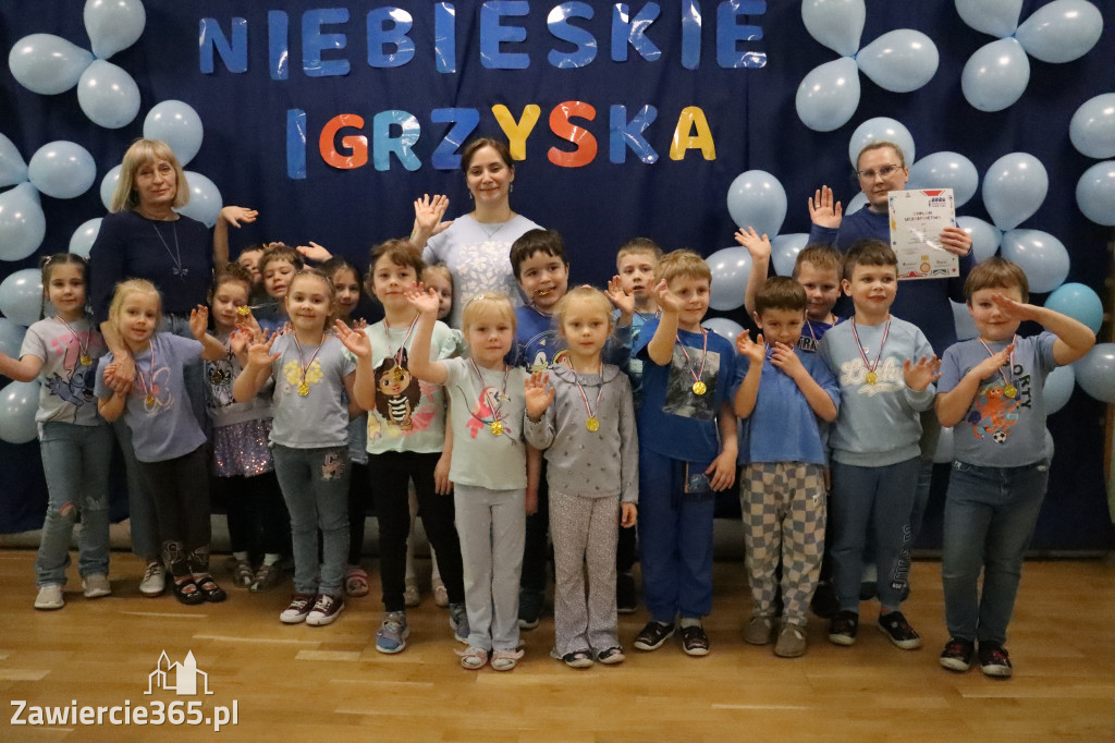 Fotorelacja: NIEBIESKIE IGRZYSKA w Przedszkolu Integracyjnym nr 3 w Zawierciu