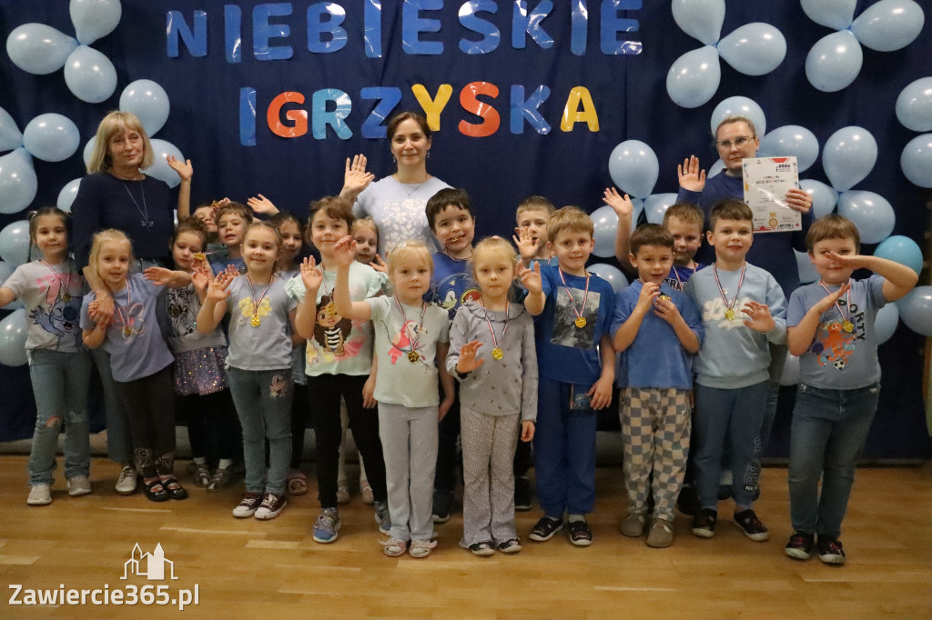 Fotorelacja: NIEBIESKIE IGRZYSKA w Przedszkolu Integracyjnym nr 3 w Zawierciu