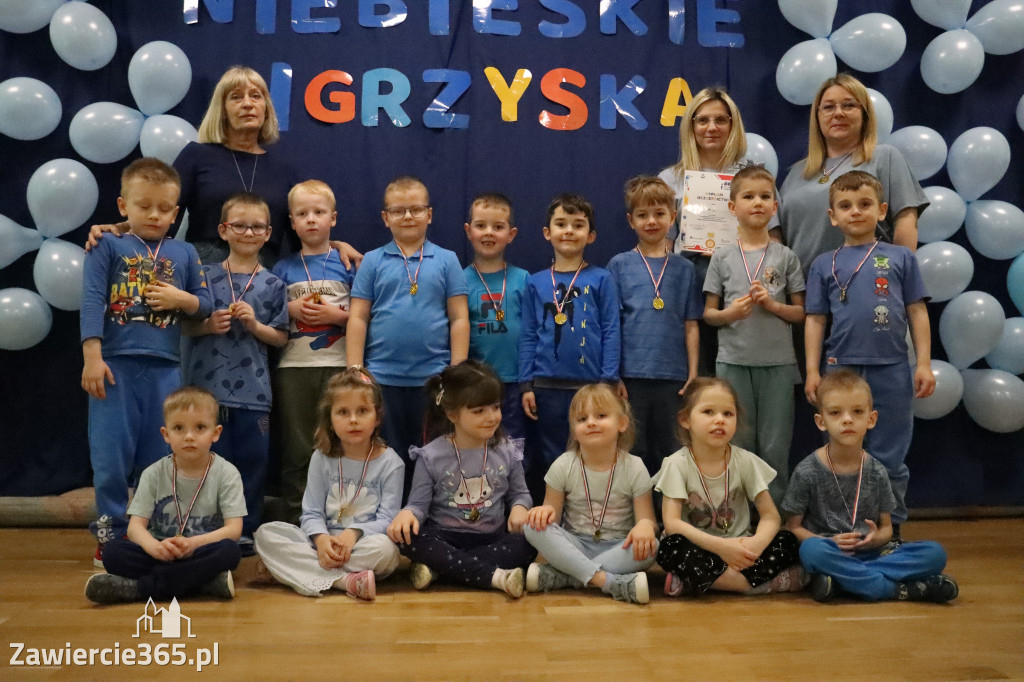 Fotorelacja: NIEBIESKIE IGRZYSKA w Przedszkolu Integracyjnym nr 3 w Zawierciu