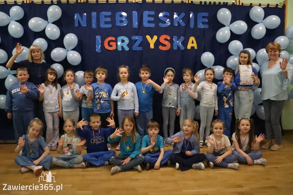 Fotorelacja: NIEBIESKIE IGRZYSKA w Przedszkolu Integracyjnym nr 3 w Zawierciu