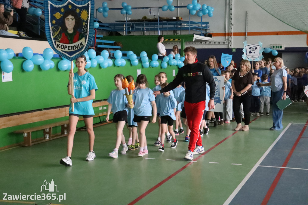 Fotorelacja I: Niebieskie Igrzyska zorganizowane przez SP4 w Zawierciu