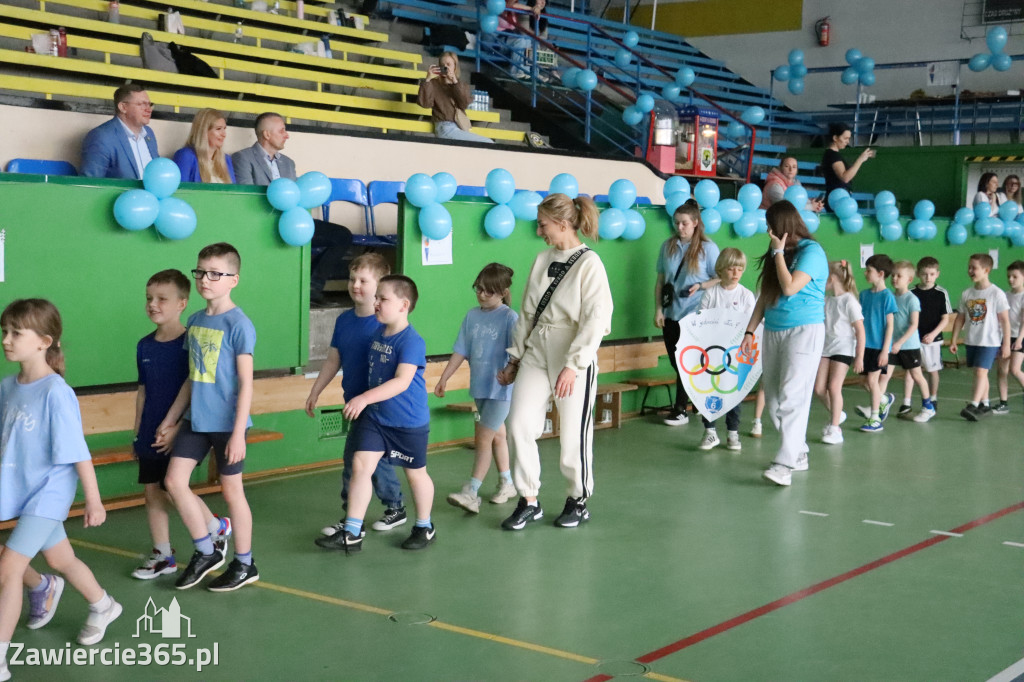 Fotorelacja I: Niebieskie Igrzyska zorganizowane przez SP4 w Zawierciu