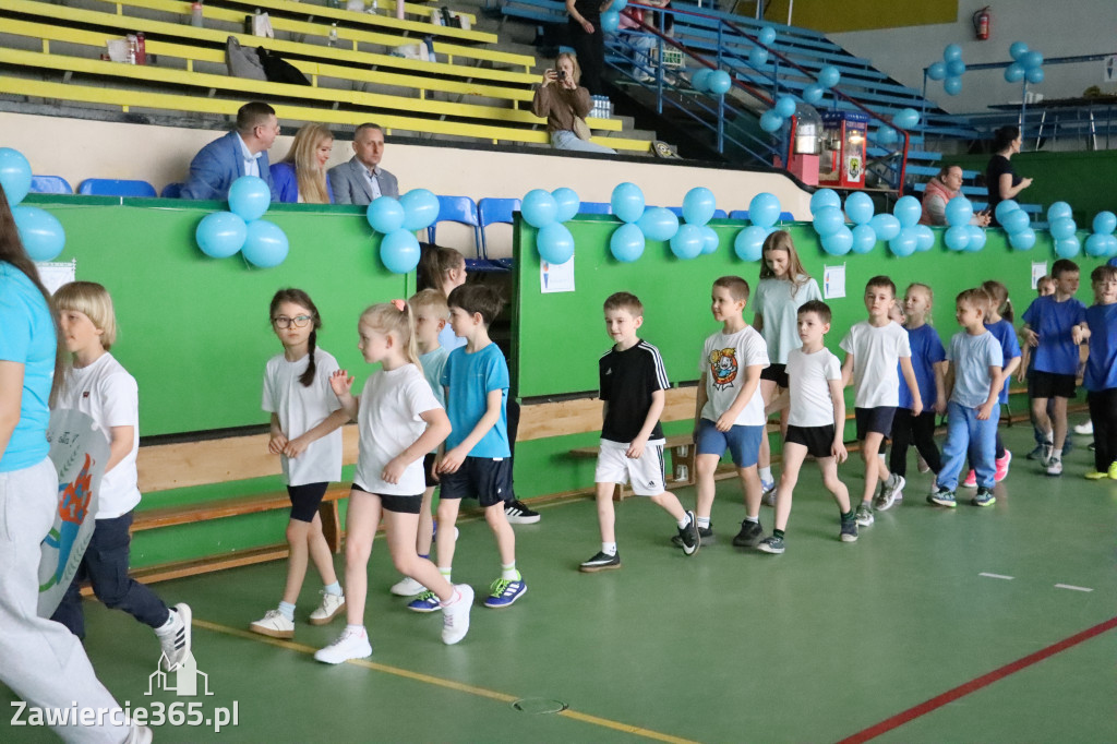 Fotorelacja I: Niebieskie Igrzyska zorganizowane przez SP4 w Zawierciu
