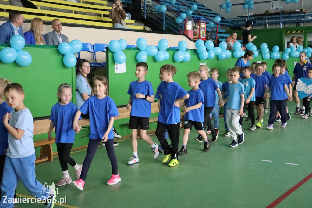 Fotorelacja I: Niebieskie Igrzyska zorganizowane przez SP4 w Zawierciu