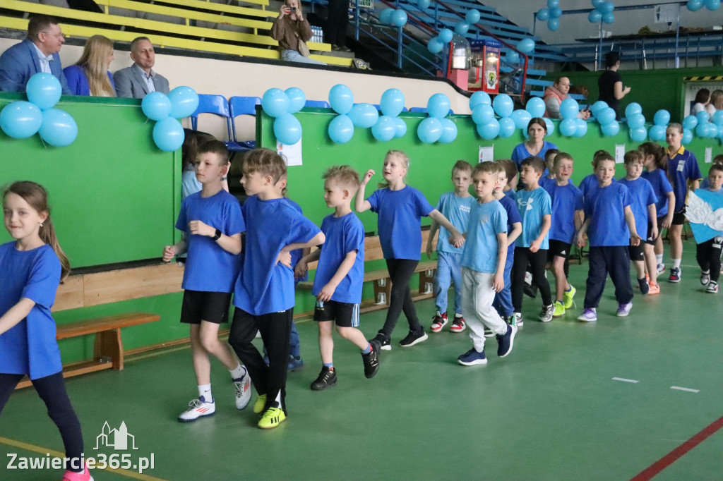Fotorelacja I: Niebieskie Igrzyska zorganizowane przez SP4 w Zawierciu