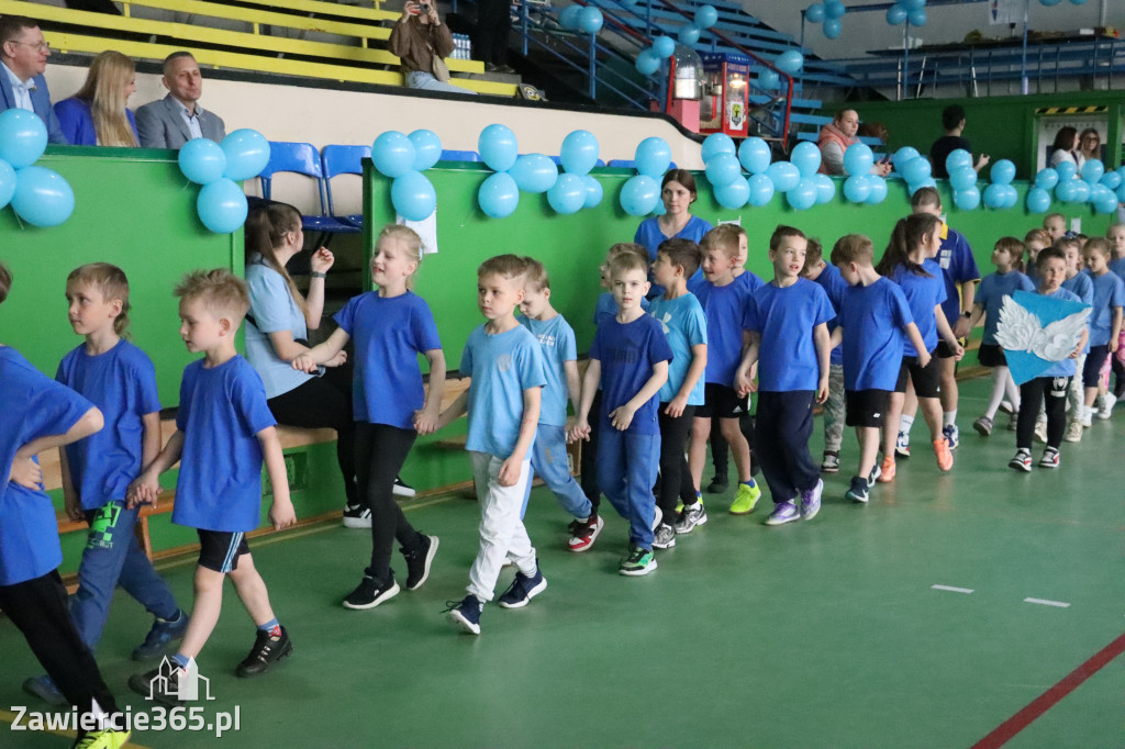 Fotorelacja I: Niebieskie Igrzyska zorganizowane przez SP4 w Zawierciu