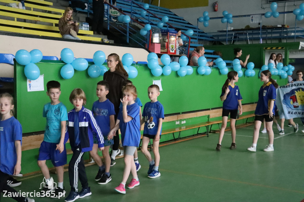 Fotorelacja I: Niebieskie Igrzyska zorganizowane przez SP4 w Zawierciu