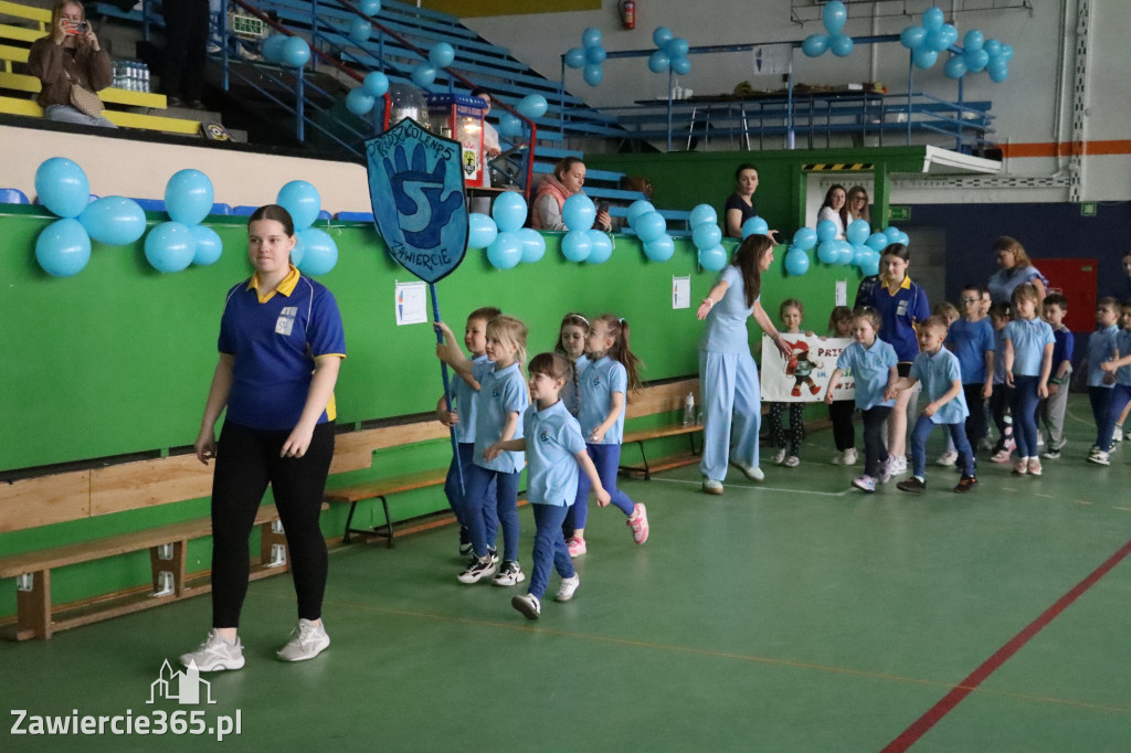 Fotorelacja I: Niebieskie Igrzyska zorganizowane przez SP4 w Zawierciu