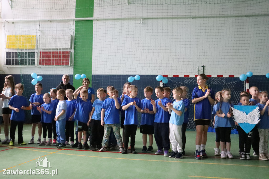 Fotorelacja I: Niebieskie Igrzyska zorganizowane przez SP4 w Zawierciu
