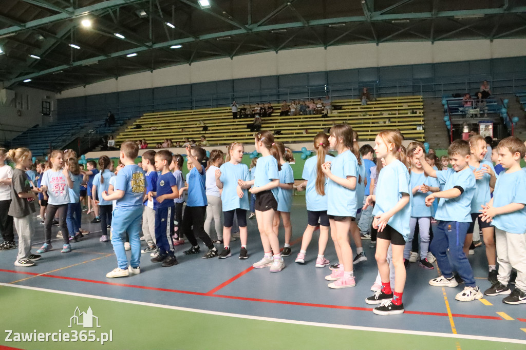 Fotorelacja I: Niebieskie Igrzyska zorganizowane przez SP4 w Zawierciu