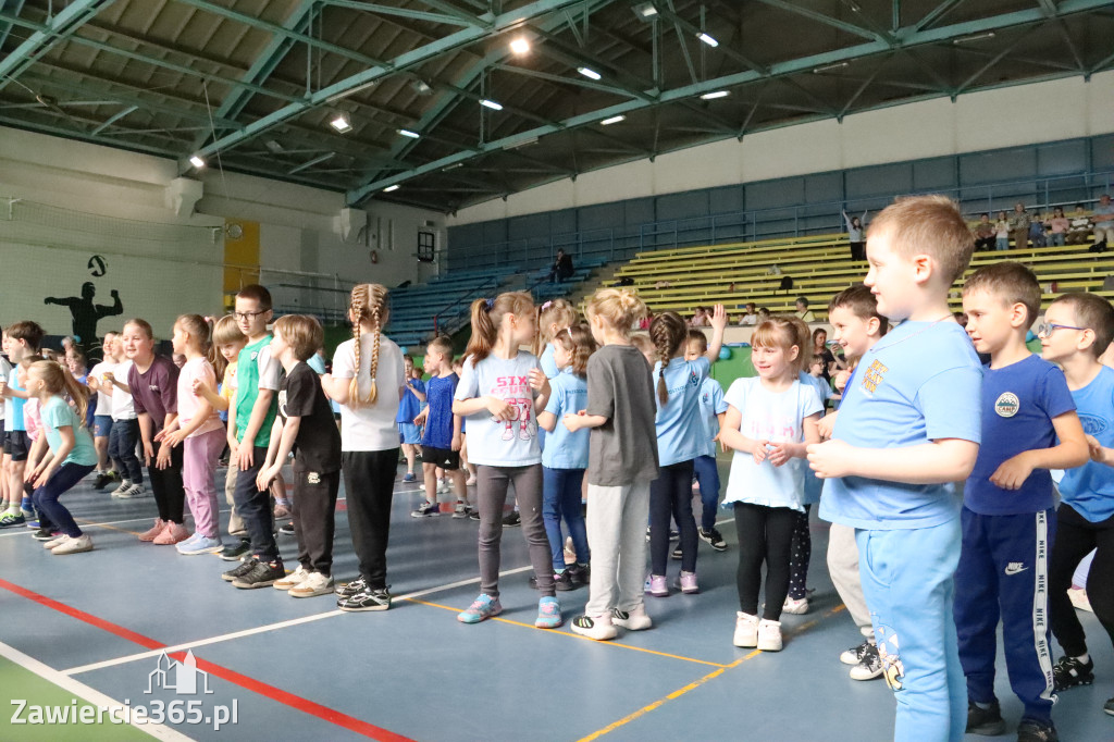 Fotorelacja I: Niebieskie Igrzyska zorganizowane przez SP4 w Zawierciu