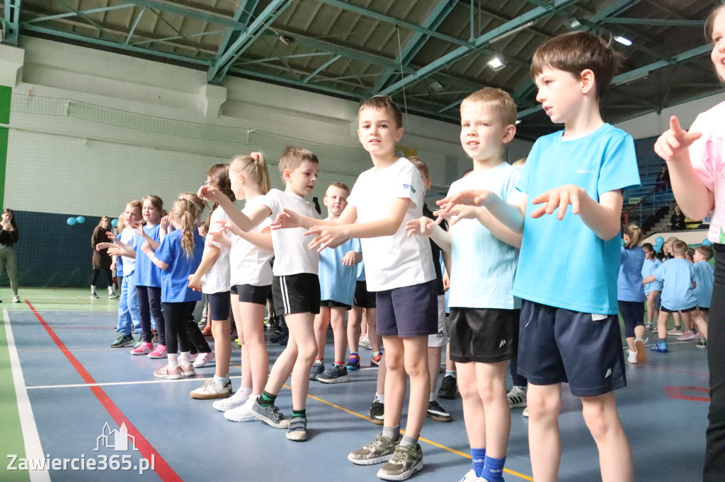 Fotorelacja I: Niebieskie Igrzyska zorganizowane przez SP4 w Zawierciu
