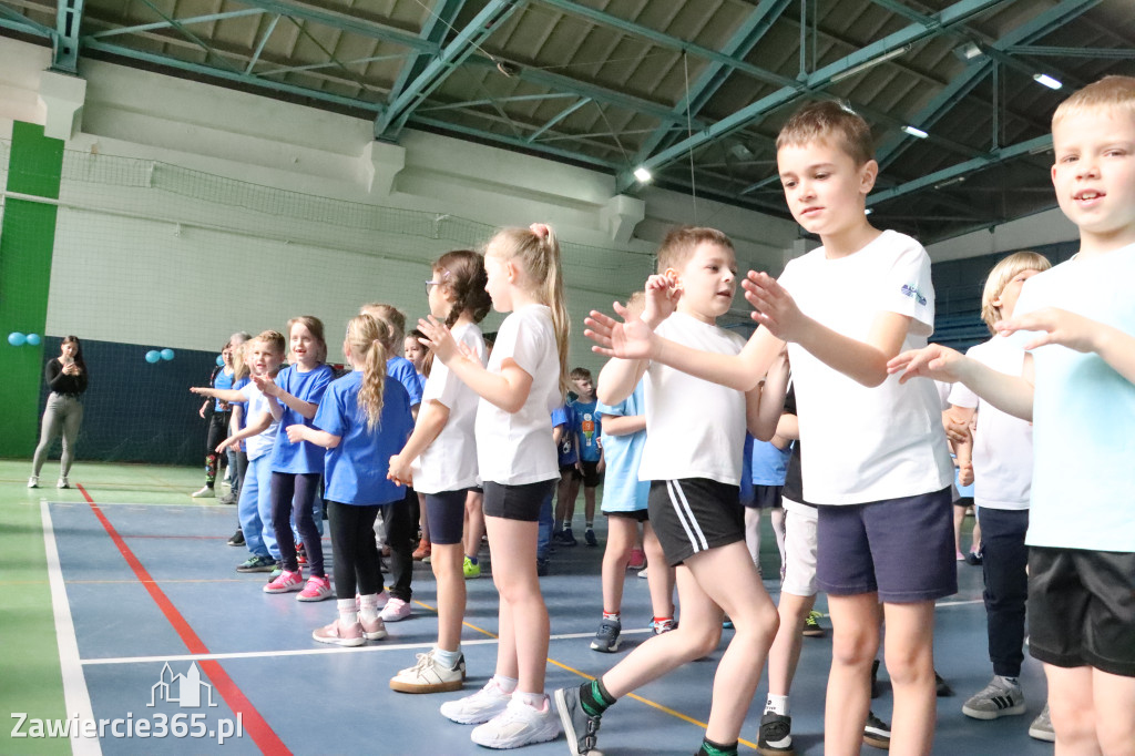 Fotorelacja I: Niebieskie Igrzyska zorganizowane przez SP4 w Zawierciu