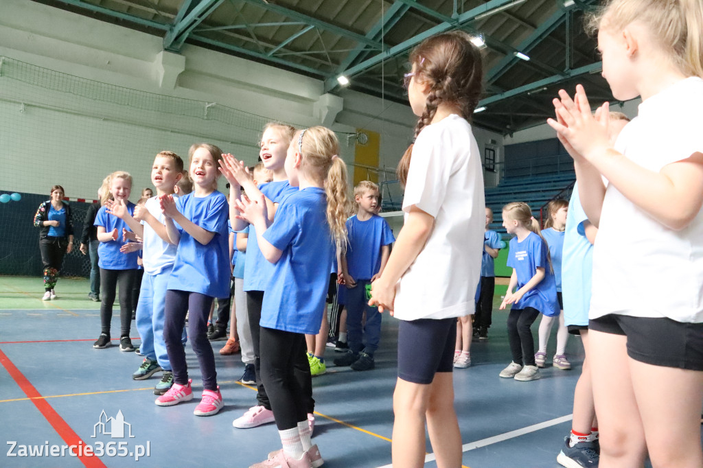 Fotorelacja I: Niebieskie Igrzyska zorganizowane przez SP4 w Zawierciu