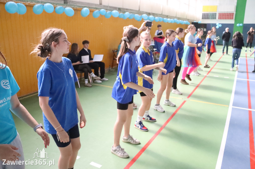 Fotorelacja I: Niebieskie Igrzyska zorganizowane przez SP4 w Zawierciu