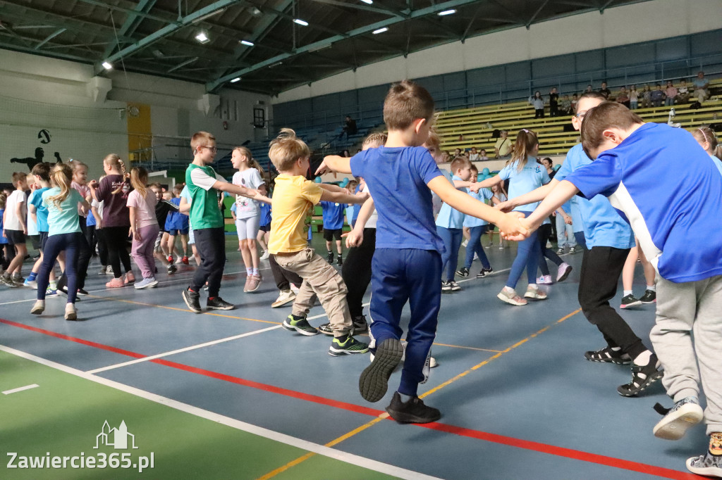 Fotorelacja I: Niebieskie Igrzyska zorganizowane przez SP4 w Zawierciu