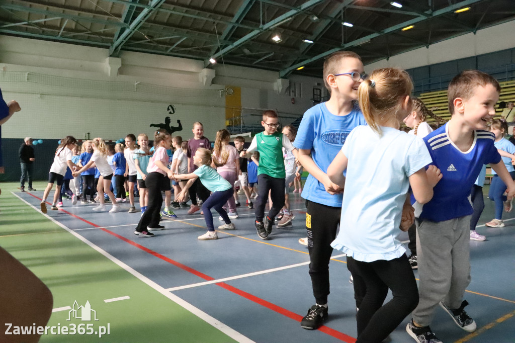 Fotorelacja I: Niebieskie Igrzyska zorganizowane przez SP4 w Zawierciu