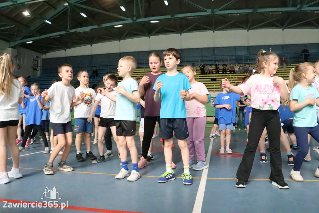 Fotorelacja I: Niebieskie Igrzyska zorganizowane przez SP4 w Zawierciu