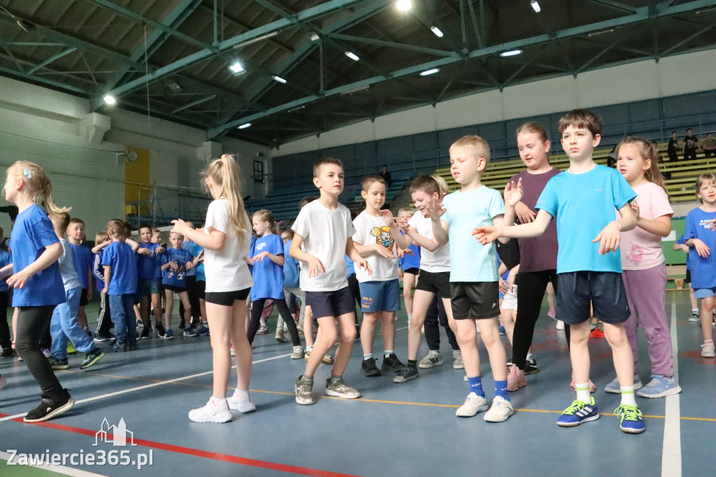 Fotorelacja I: Niebieskie Igrzyska zorganizowane przez SP4 w Zawierciu