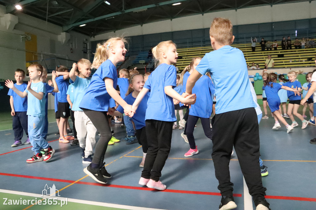 Fotorelacja I: Niebieskie Igrzyska zorganizowane przez SP4 w Zawierciu