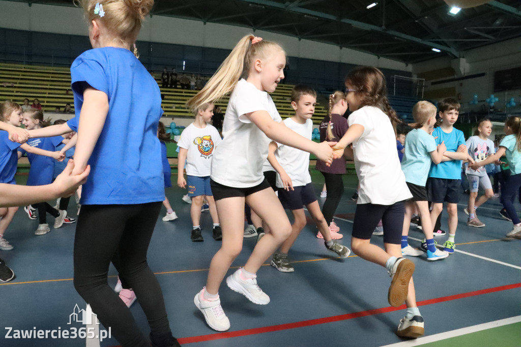 Fotorelacja I: Niebieskie Igrzyska zorganizowane przez SP4 w Zawierciu