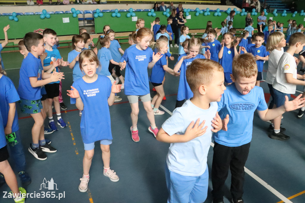 Fotorelacja I: Niebieskie Igrzyska zorganizowane przez SP4 w Zawierciu