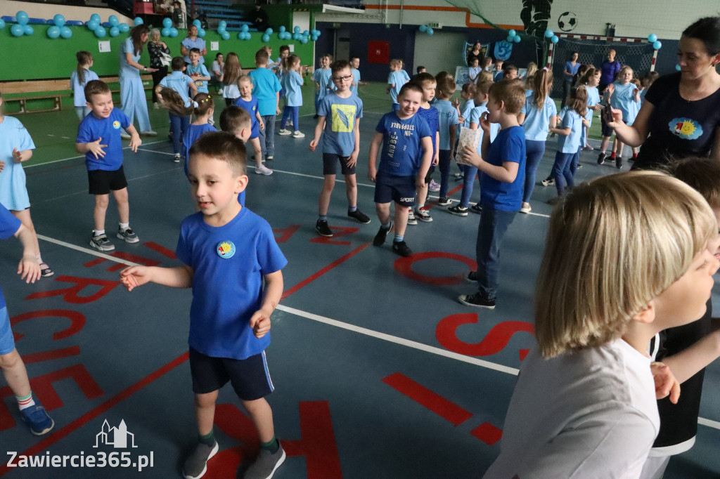 Fotorelacja I: Niebieskie Igrzyska zorganizowane przez SP4 w Zawierciu