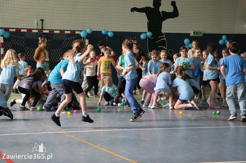 Fotorelacja I: Niebieskie Igrzyska zorganizowane przez SP4 w Zawierciu
