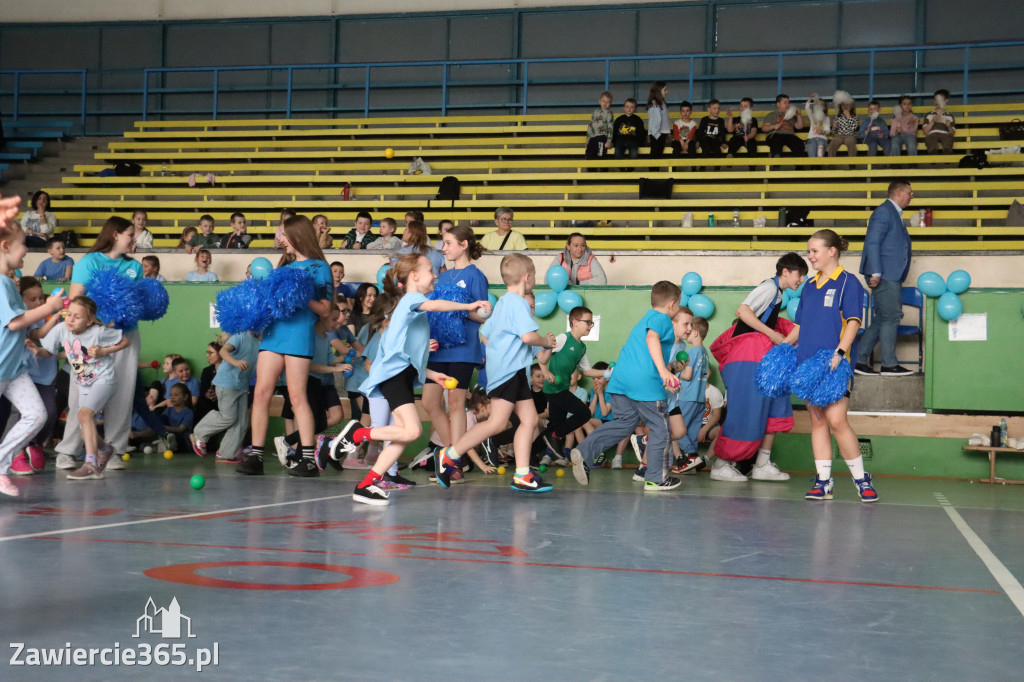 Fotorelacja I: Niebieskie Igrzyska zorganizowane przez SP4 w Zawierciu