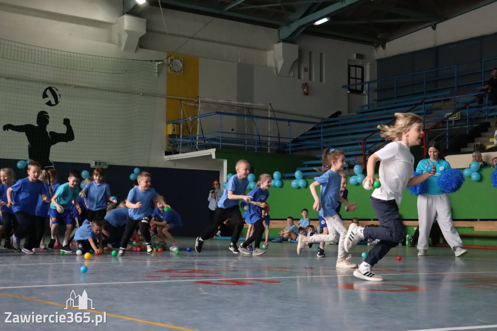 Fotorelacja I: Niebieskie Igrzyska zorganizowane przez SP4 w Zawierciu