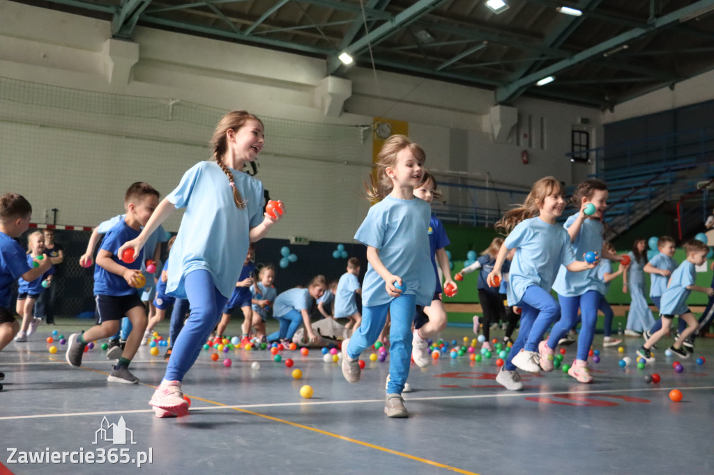 Fotorelacja I: Niebieskie Igrzyska zorganizowane przez SP4 w Zawierciu
