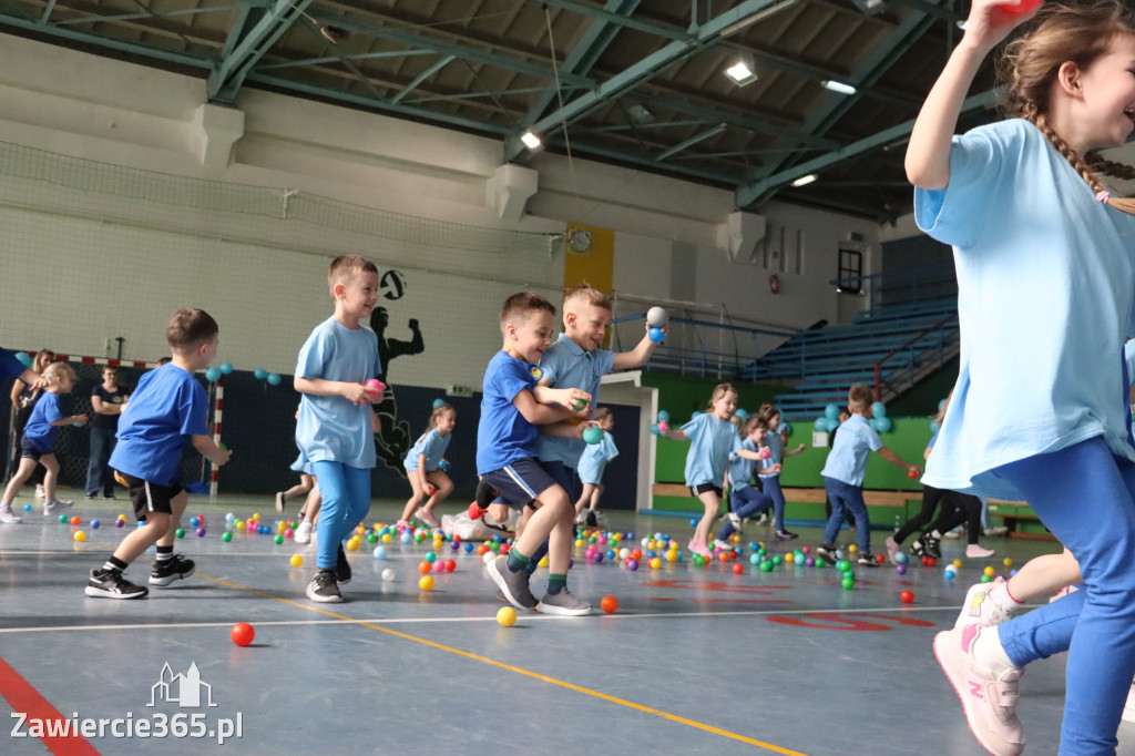 Fotorelacja I: Niebieskie Igrzyska zorganizowane przez SP4 w Zawierciu