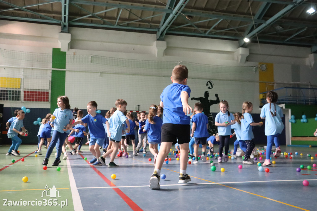 Fotorelacja I: Niebieskie Igrzyska zorganizowane przez SP4 w Zawierciu