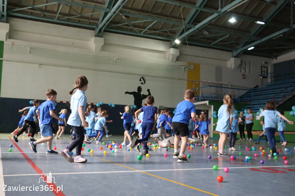 Fotorelacja I: Niebieskie Igrzyska zorganizowane przez SP4 w Zawierciu