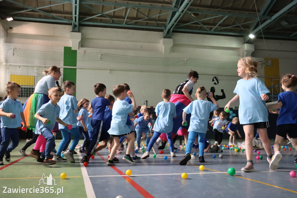 Fotorelacja I: Niebieskie Igrzyska zorganizowane przez SP4 w Zawierciu