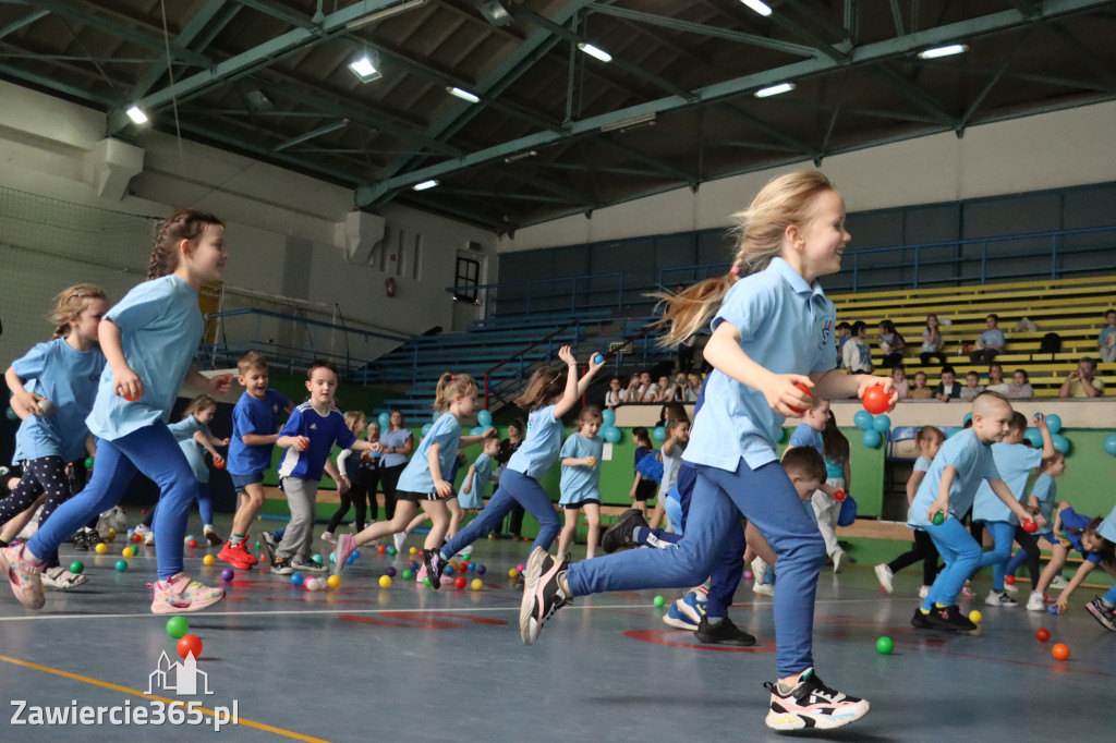 Fotorelacja I: Niebieskie Igrzyska zorganizowane przez SP4 w Zawierciu
