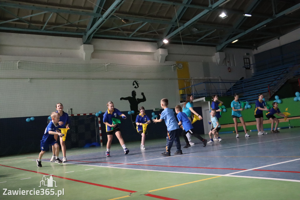 Fotorelacja I: Niebieskie Igrzyska zorganizowane przez SP4 w Zawierciu