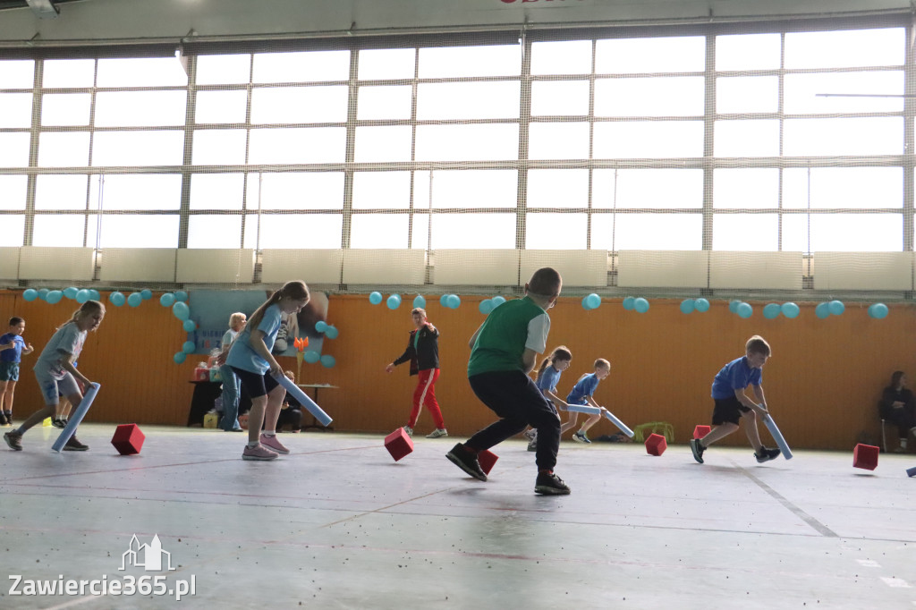 Fotorelacja I: Niebieskie Igrzyska zorganizowane przez SP4 w Zawierciu