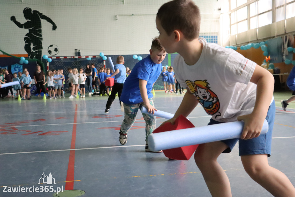 Fotorelacja I: Niebieskie Igrzyska zorganizowane przez SP4 w Zawierciu