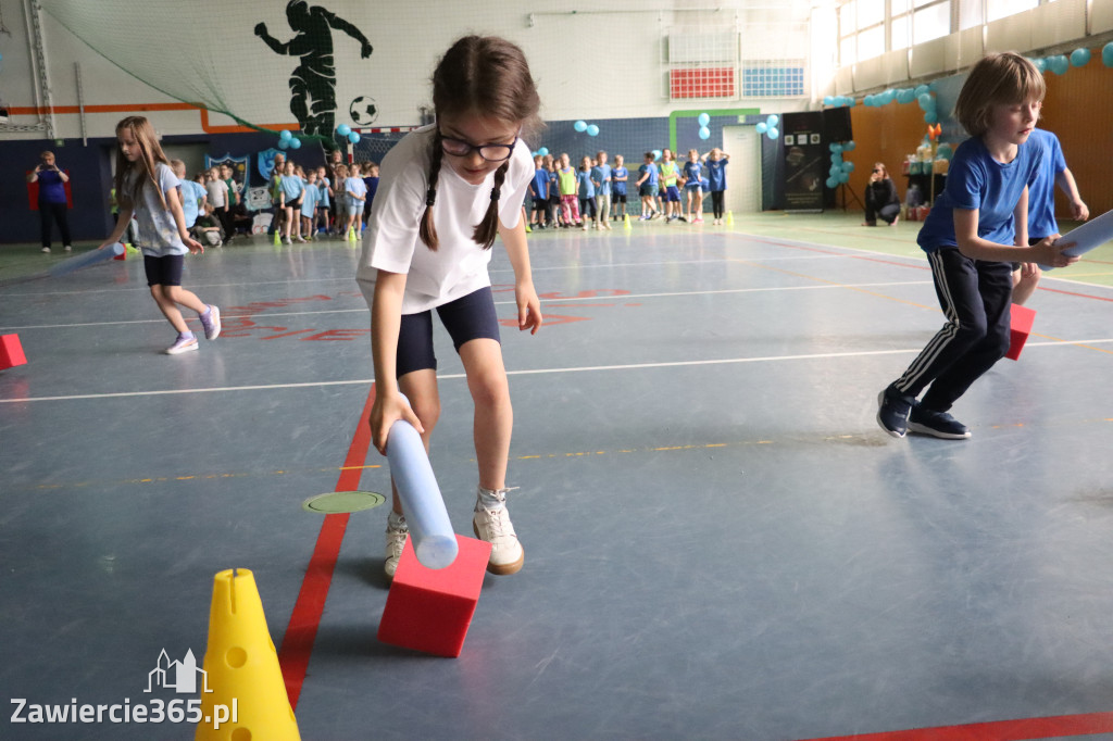 Fotorelacja I: Niebieskie Igrzyska zorganizowane przez SP4 w Zawierciu