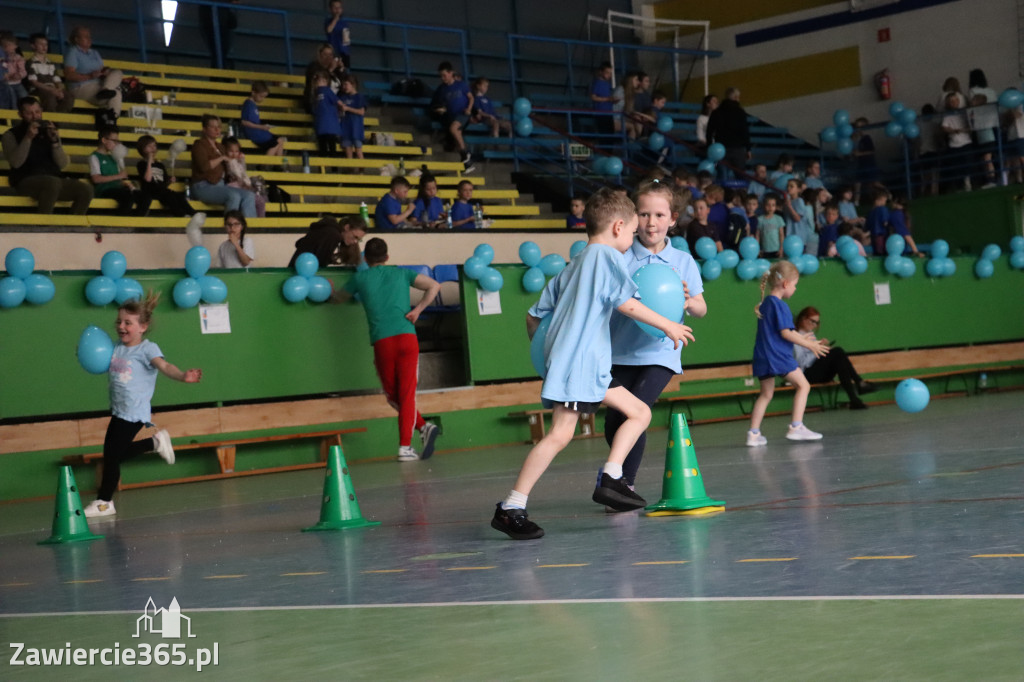 Fotorelacja II: Niebieskie Igrzyska zorganizowane przez SP4 w Zawierciu