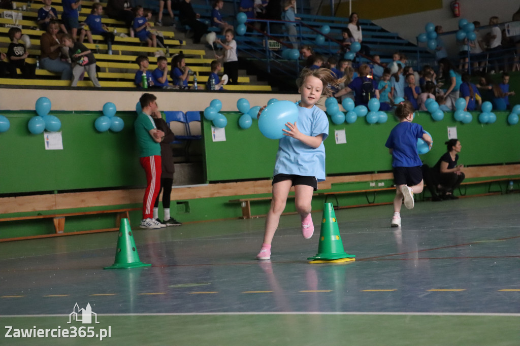 Fotorelacja II: Niebieskie Igrzyska zorganizowane przez SP4 w Zawierciu
