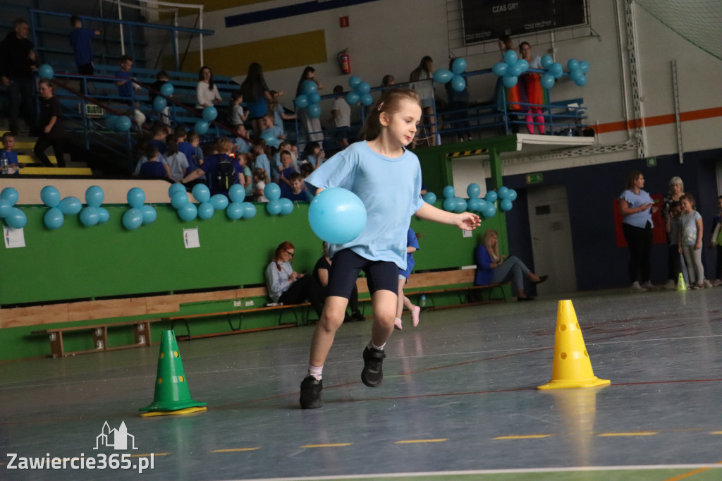 Fotorelacja II: Niebieskie Igrzyska zorganizowane przez SP4 w Zawierciu