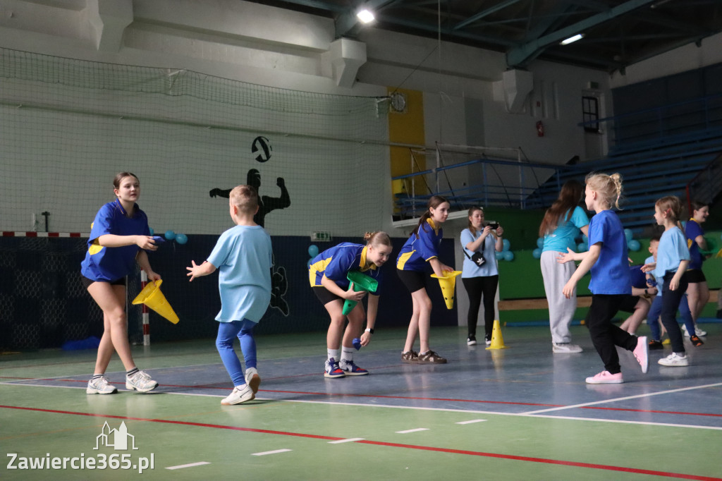 Fotorelacja II: Niebieskie Igrzyska zorganizowane przez SP4 w Zawierciu
