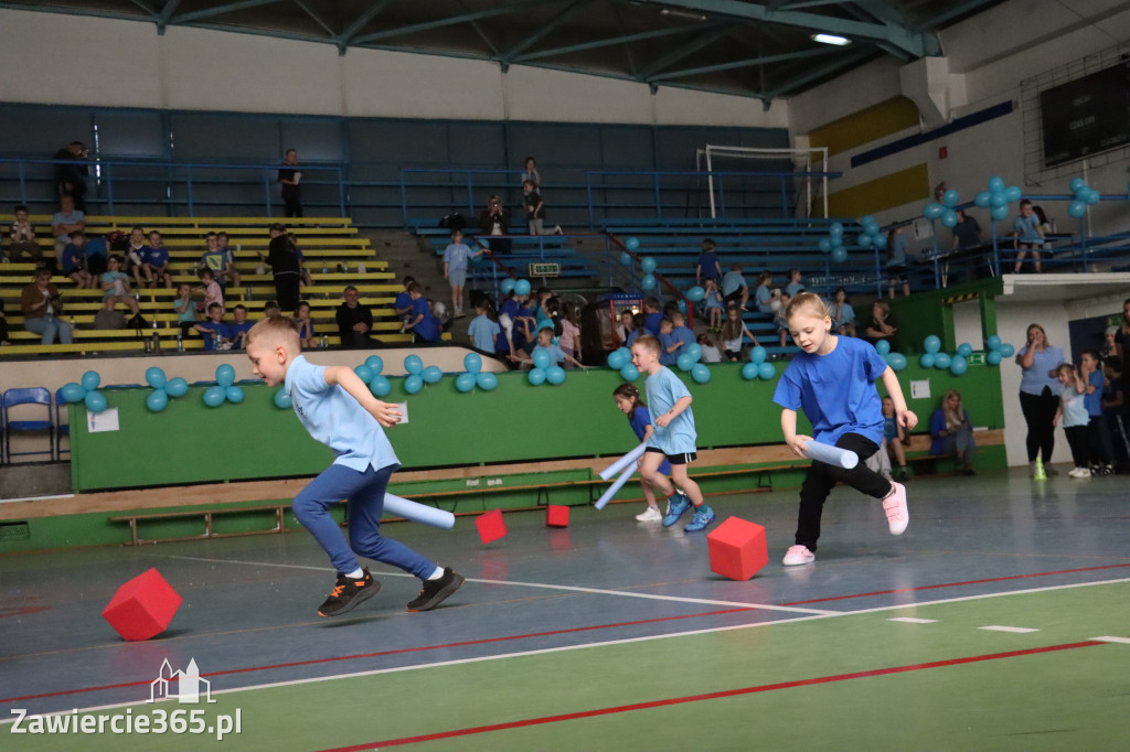 Fotorelacja II: Niebieskie Igrzyska zorganizowane przez SP4 w Zawierciu