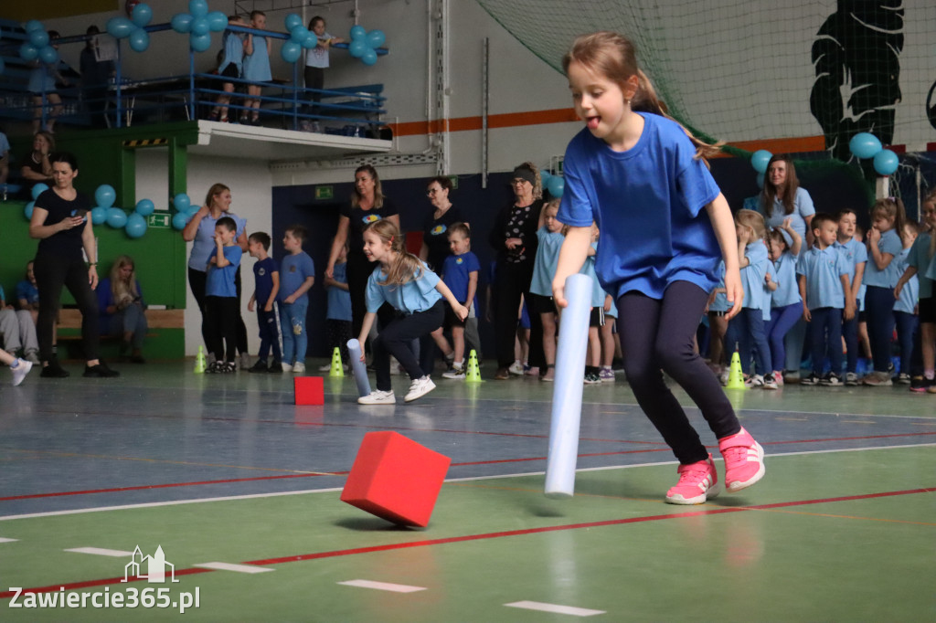 Fotorelacja II: Niebieskie Igrzyska zorganizowane przez SP4 w Zawierciu