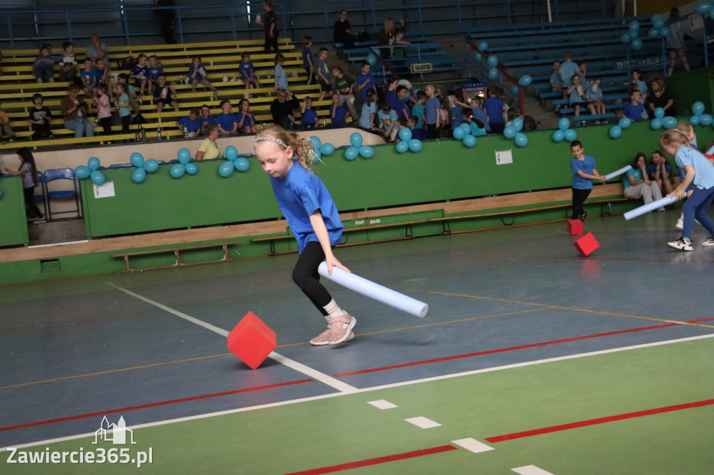 Fotorelacja II: Niebieskie Igrzyska zorganizowane przez SP4 w Zawierciu
